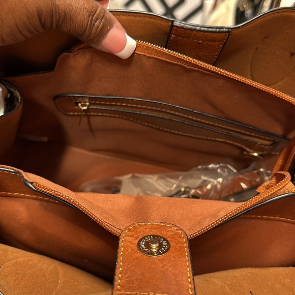 Leopard shoulder Handbag by Virago collection - Picture 12 of 15